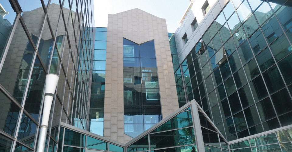 הברזל 29 – 'בית קומברס'