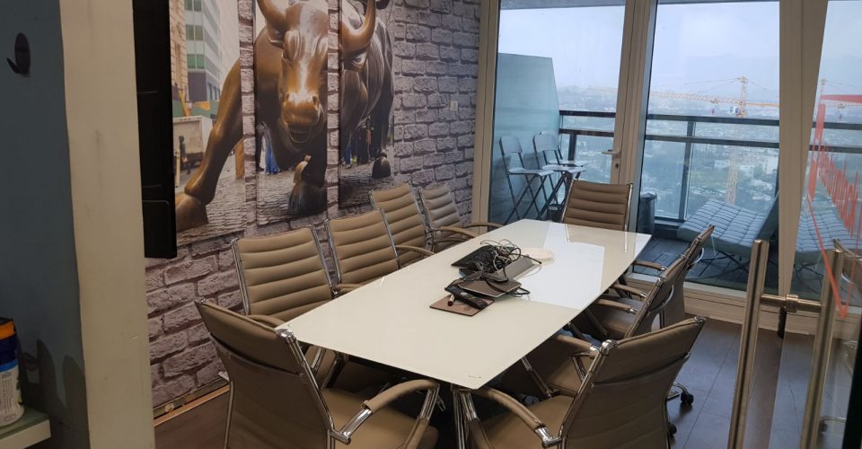 להשכרה באלקטרה סיטי